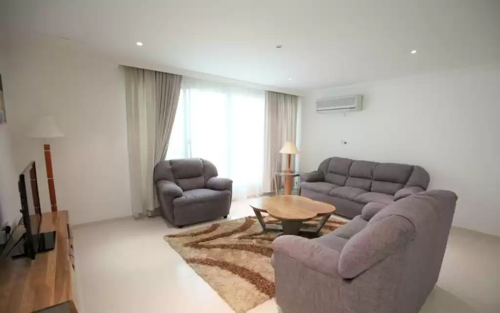 Residential Ready Property 3 Bedrooms U/F Duplex  for rent in Al Sadd , Doha #16355 - 1  image 