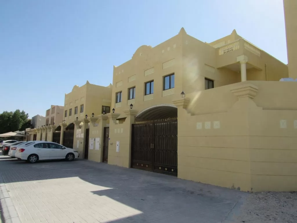Residential Ready Property 5 Bedrooms U/F Standalone Villa  for rent in Abu-Hamour , Doha-Qatar #16443 - 1  image 