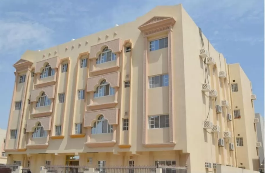 Жилой Готовая недвижимость 2 спальни Н/Ф Квартира  в аренду в Аль-Садд , Доха #16449 - 1  image 