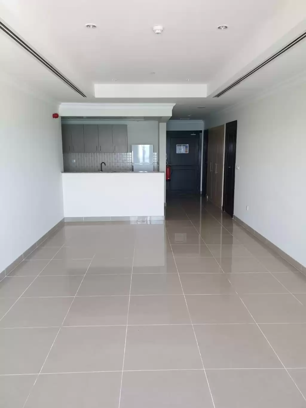 Residential Ready Property Studio S/F Apartment  for rent in Al Sadd , Doha #16461 - 1  image 