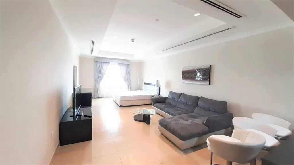 Residential Ready Property Studio F/F Apartment  for rent in The-Pearl-Qatar , Doha-Qatar #16464 - 1  image 
