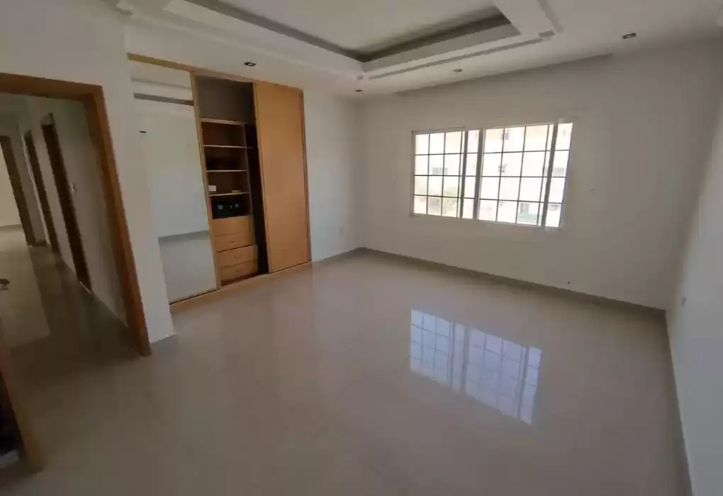 مسکونی املاک آماده 5+ اتاق خواب خدمتکار U/F ترکیب  برای اجاره که در السد , دوحه #16493 - 1  image 