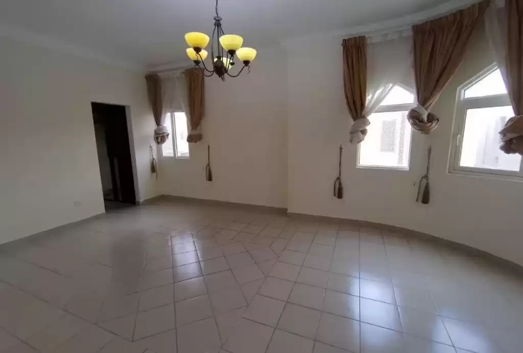 Mixed Use Ready Property 5 Bedrooms U/F Compound  for rent in Al Sadd , Doha #16500 - 1  image 