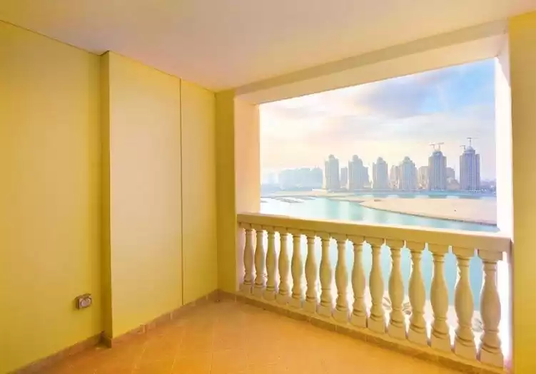 Wohn Klaar eigendom 2 Schlafzimmer S/F Wohnung  zu vermieten in Al Sadd , Doha #16503 - 1  image 