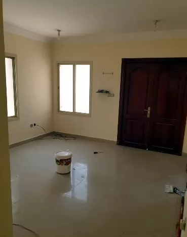 Residential Ready Property Studio U/F Apartment  for rent in Doha-Qatar #16531 - 1  image 