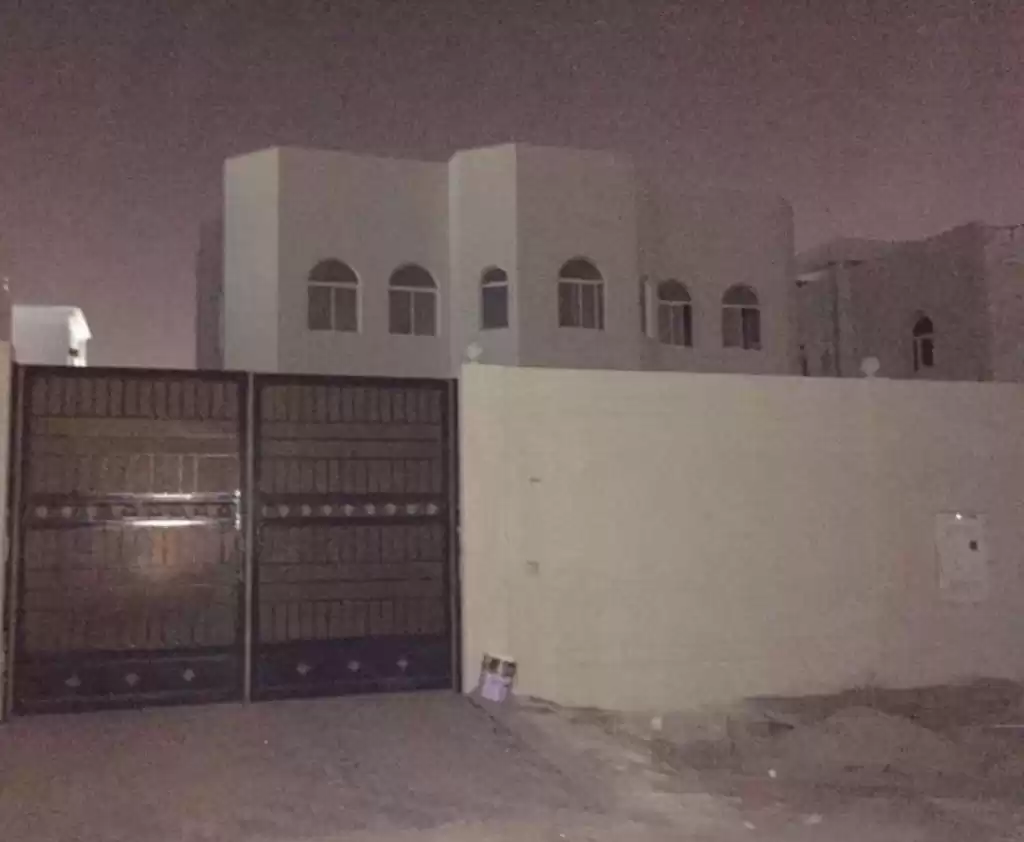 Wohn Klaar eigendom 1 Schlafzimmer U/F Wohnung  zu vermieten in Al Sadd , Doha #16562 - 1  image 