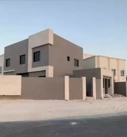 Жилой Готовая недвижимость 5 спален Н/Ф Отдельная вилла  продается в Аль-Садд , Доха #16575 - 1  image 