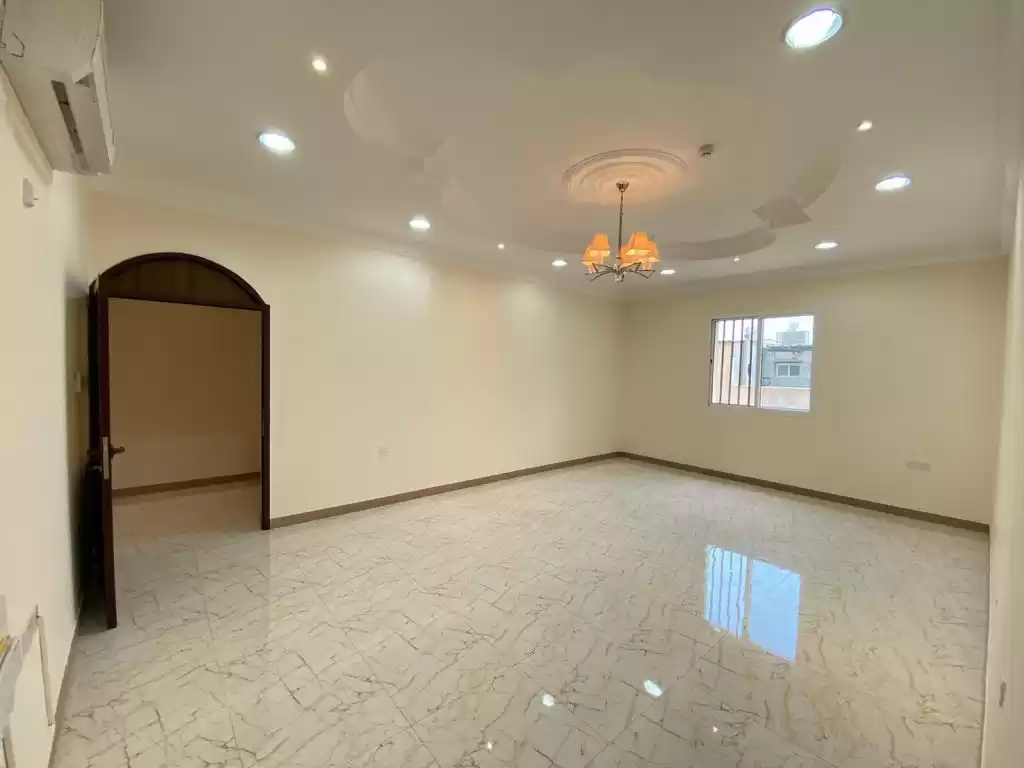 Residencial Listo Propiedad 3 dormitorios U / F Apartamento  alquiler en al-sad , Doha #16598 - 1  image 