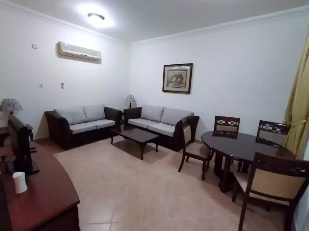 Residential Ready Property 2 Bedrooms F/F Apartment  for rent in Al Sadd , Doha #16611 - 1  image 