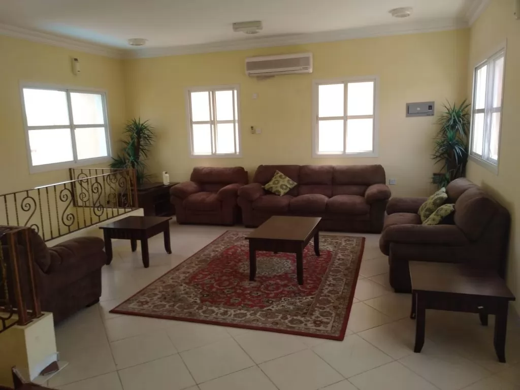 Residential Property 1 Bedroom F/F Apartment  for rent in Old-Airport , Doha-Qatar #16618 - 2  image 