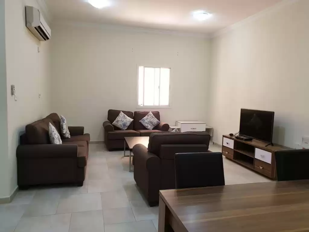 Résidentiel Propriété prête 2 chambres F / F Appartement  a louer au Doha #16637 - 1  image 