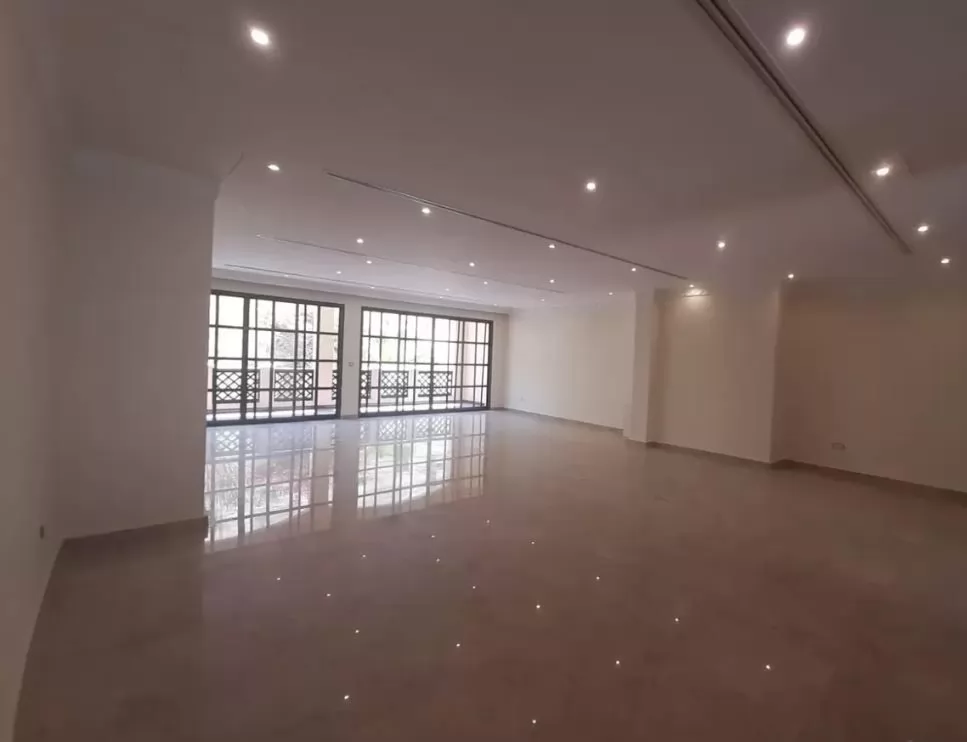 Residential Ready Property 4+maid Bedrooms S/F Villa in Compound  for rent in Doha-Qatar #16642 - 1  image 