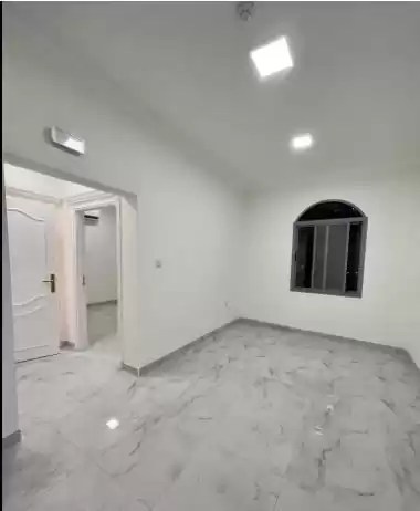 Wohn Klaar eigendom 1 Schlafzimmer U/F Wohnung  zu vermieten in Al Sadd , Doha #16655 - 1  image 