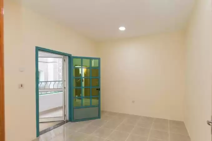 Жилой Готовая недвижимость 2 спальни Н/Ф Квартира  в аренду в Аль-Садд , Доха #16658 - 1  image 