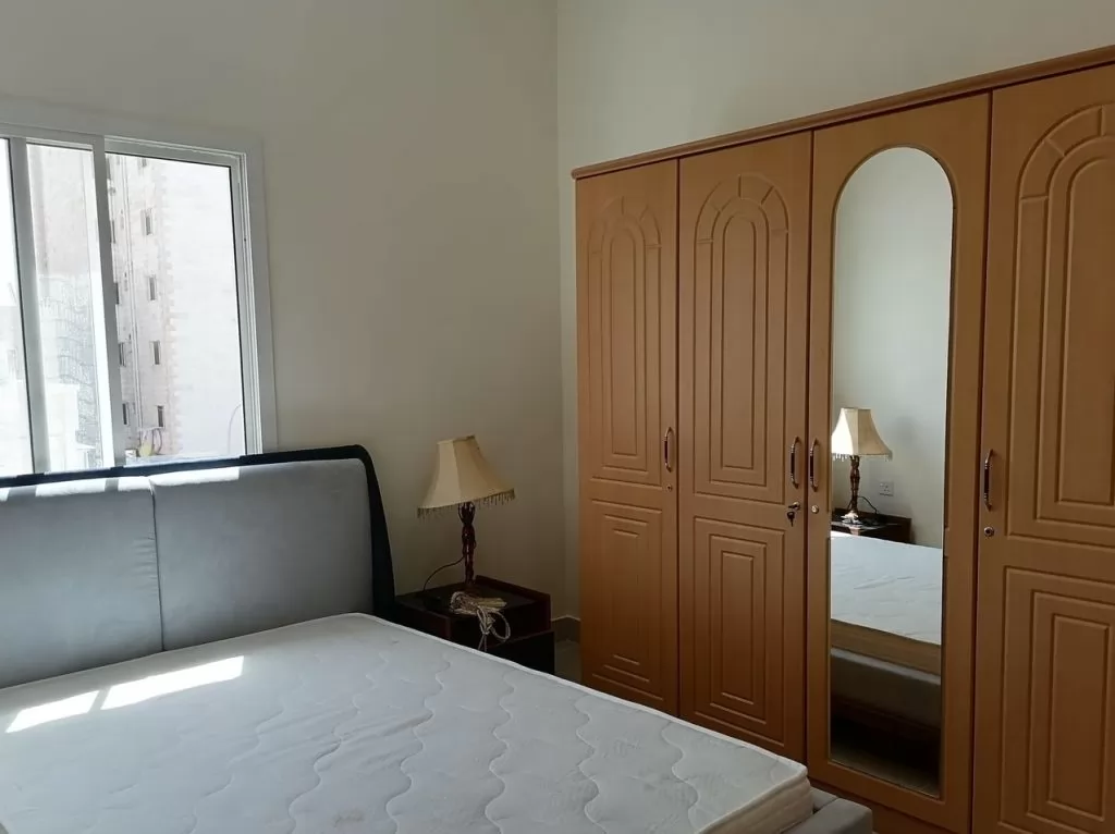Residential Ready Property 2 Bedrooms U/F Apartment  for rent in Al-Muntazah , Doha-Qatar #16728 - 2  image 