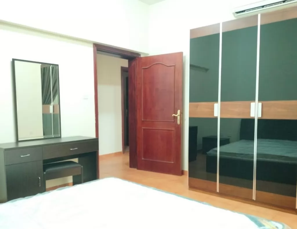 Residential Property 2 Bedrooms F/F Apartment  for rent in Al-Salata , Doha-Qatar #16730 - 1  image 