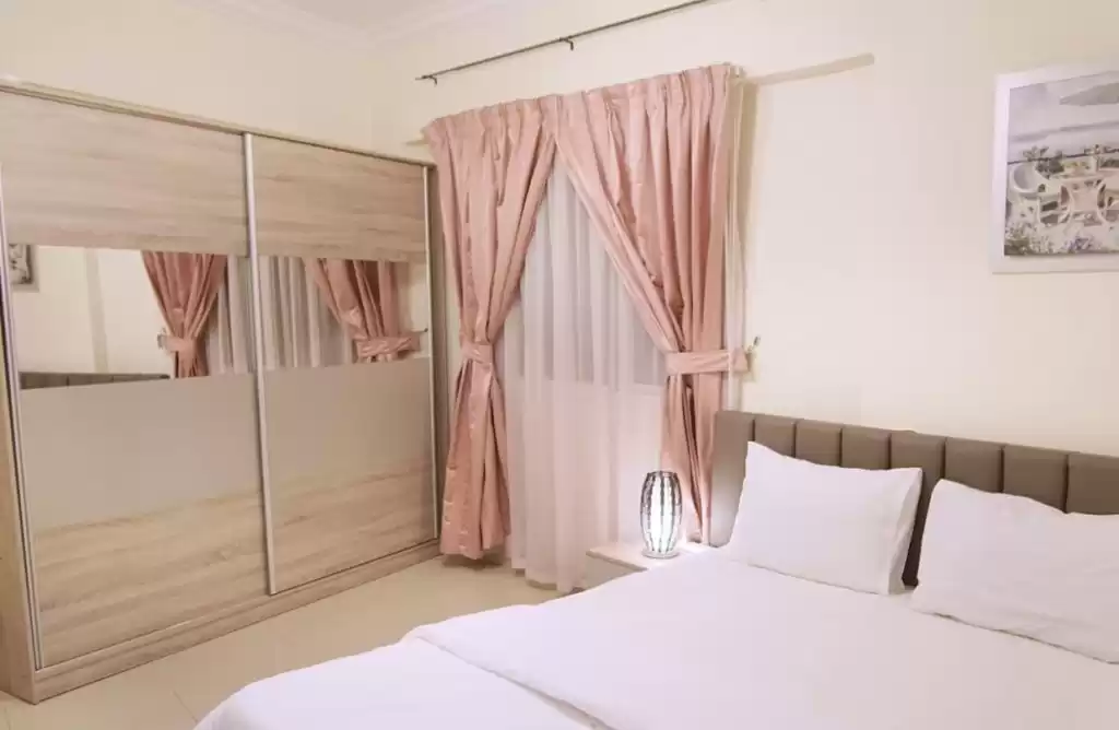 Wohn Klaar eigendom 1 Schlafzimmer F/F Wohnung  zu vermieten in Al Sadd , Doha #16745 - 1  image 