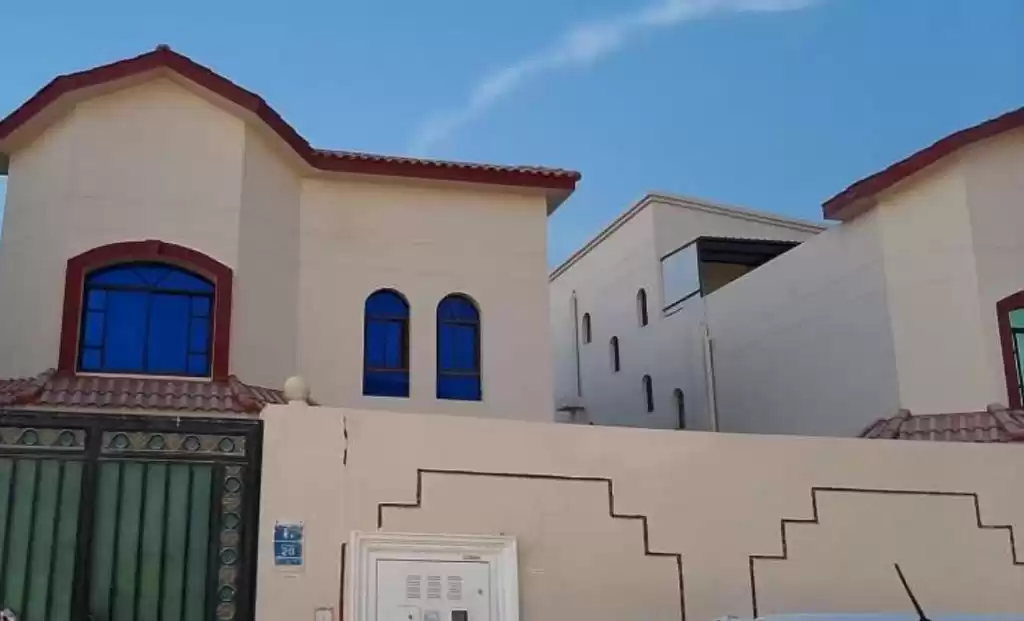 Residencial Listo Propiedad 7+ habitaciones U / F Villa Standerlone  alquiler en al-sad , Doha #16773 - 1  image 