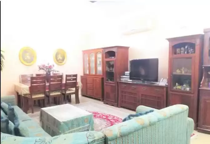 住宅 就绪物业 2 间卧室 楼/楼 公寓  出售 在 萨德 , 多哈 #16811 - 1  image 