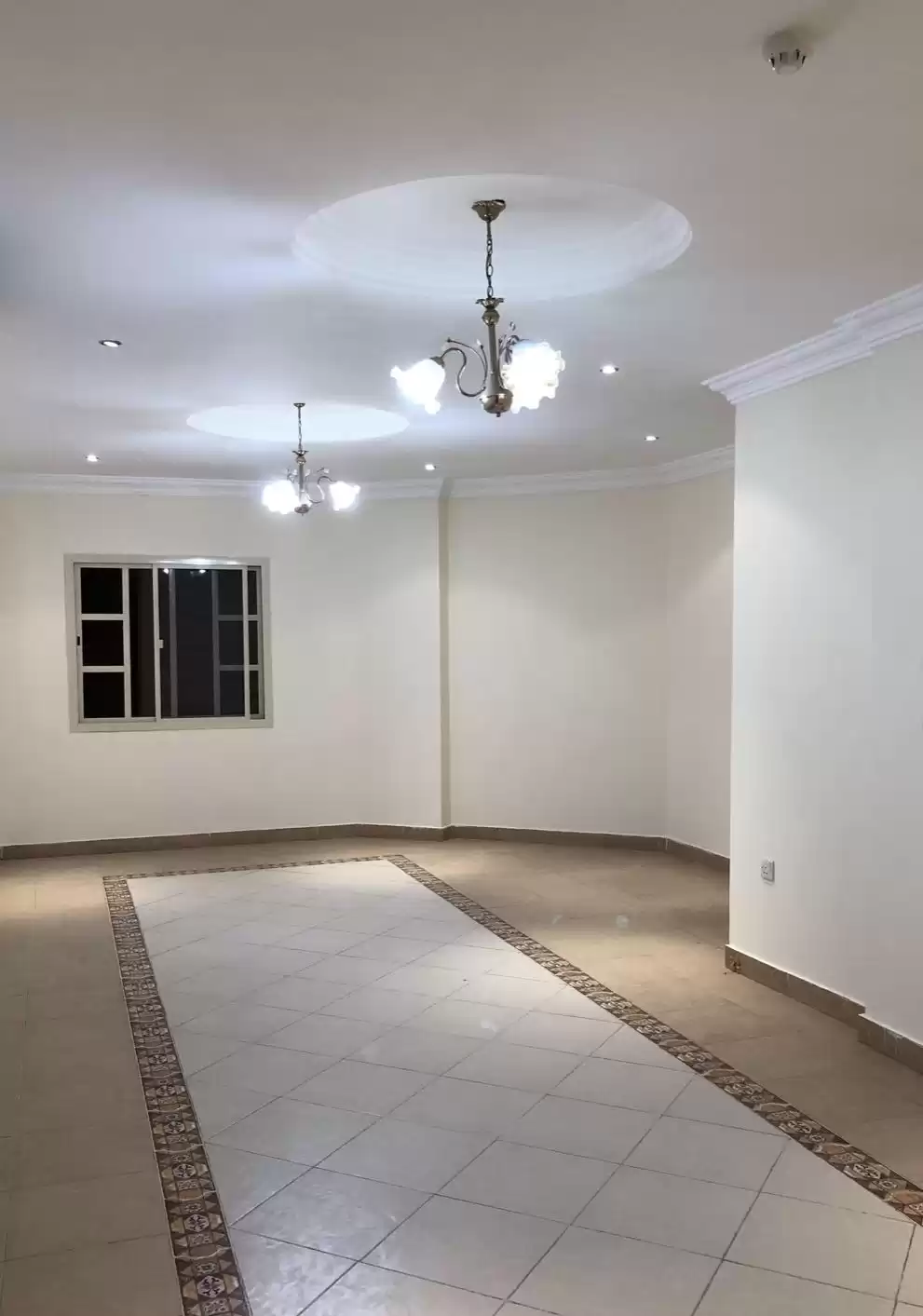 Wohn Klaar eigendom 3 Schlafzimmer U/F Wohnung  zu vermieten in Al Sadd , Doha #16844 - 1  image 