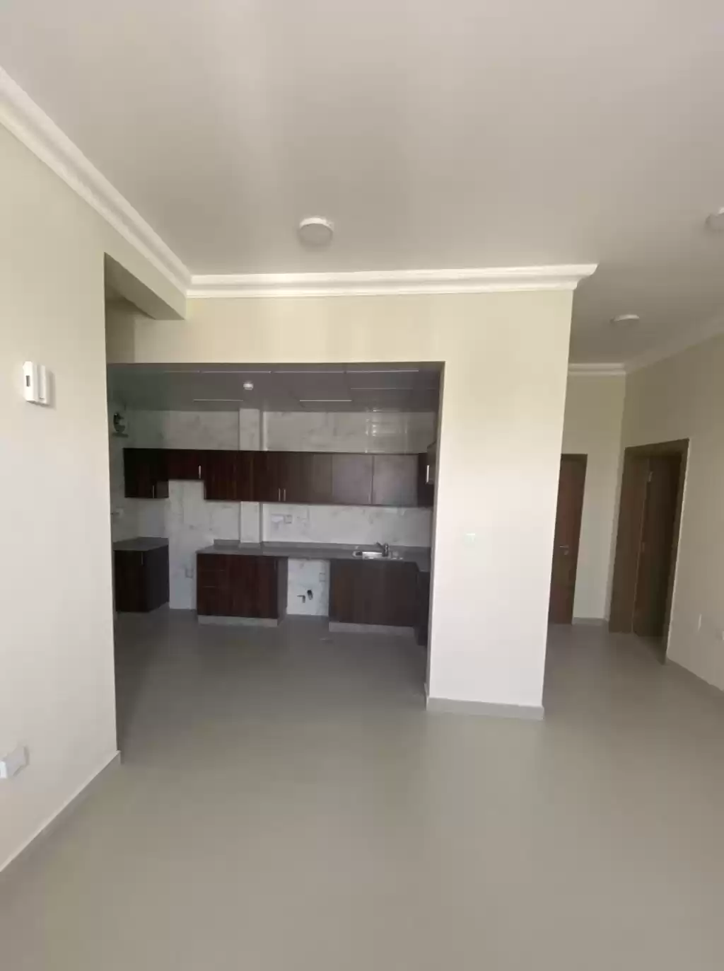 Residential Ready Property 2 Bedrooms U/F Apartment  for rent in Al Sadd , Doha #16851 - 1  image 