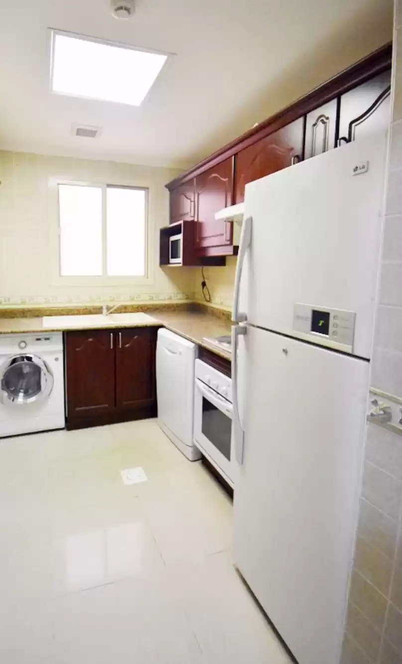Wohn Klaar eigendom 1 Schlafzimmer F/F Wohnung  zu vermieten in Al Sadd , Doha #16853 - 1  image 