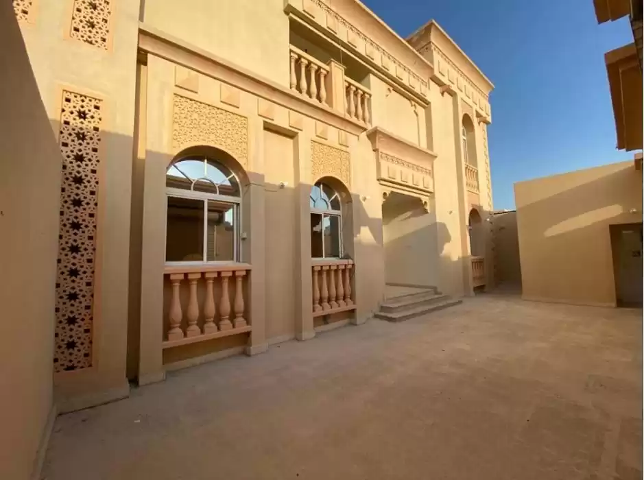 Résidentiel Propriété prête 6 chambres U / f Villa autonome  a louer au Doha #16864 - 1  image 