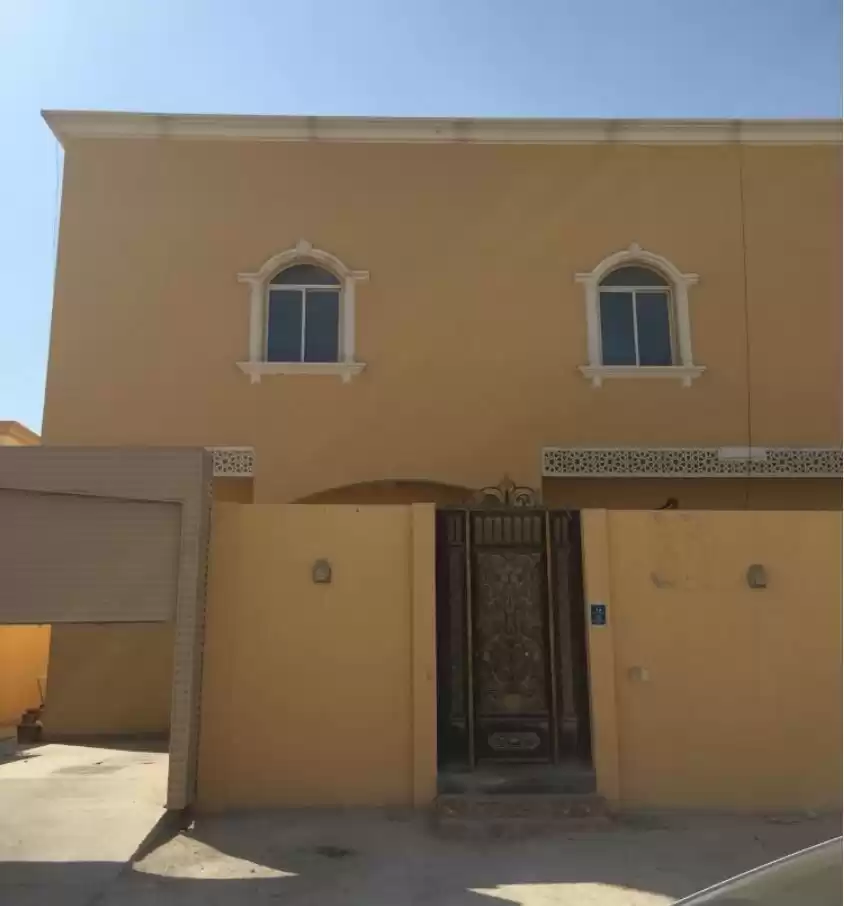 Residential Ready Property 6 Bedrooms U/F Villa in Compound  for sale in Al Sadd , Doha #16890 - 1  image 