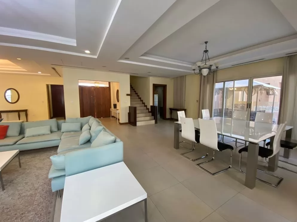 Residential Ready Property 4 Bedrooms F/F Villa in Compound  for rent in West-Bay , Al-Dafna , Doha-Qatar #16894 - 1  image 