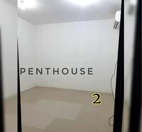 Residential Ready Property Studio U/F Penthouse  for rent in Doha #16930 - 1  image 