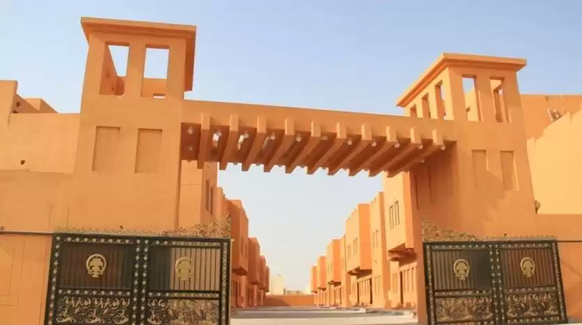 Wohn Klaar eigendom 2 Schlafzimmer F/F Alleinstehende Villa  zu vermieten in Doha #16931 - 1  image 