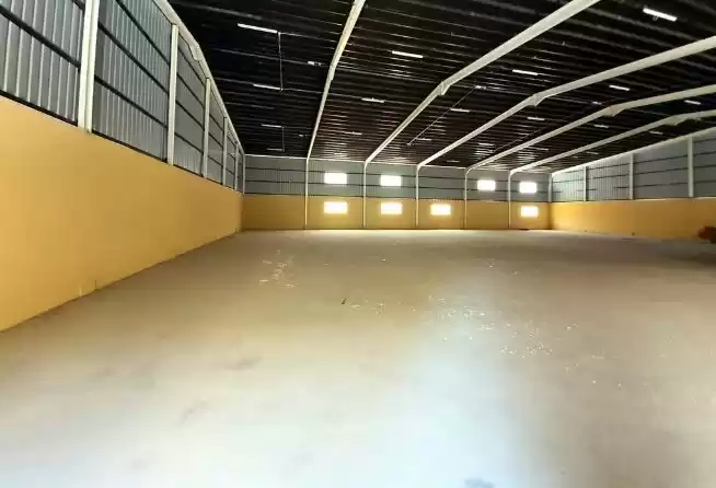 Commercial Ready Property U/F Warehouse  for rent in Al Sadd , Doha #16948 - 1  image 
