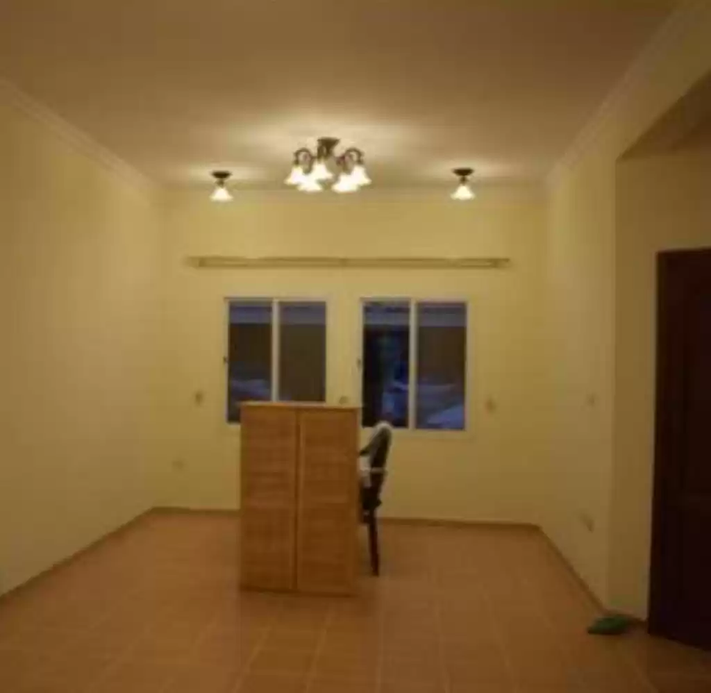 Residencial Listo Propiedad 3 dormitorios U / F Villa en Compound  alquiler en al-sad , Doha #16972 - 1  image 