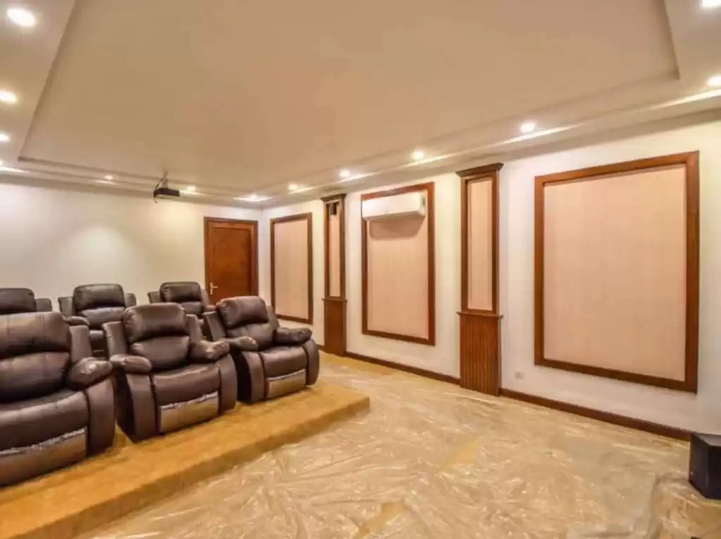 Résidentiel Propriété prête 6 chambres F / F Appartement  a louer au Al-Sadd , Doha #16973 - 1  image 