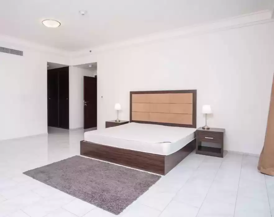 yerleşim Hazır Mülk 3 yatak odası F/F Dağ evi  kiralık içinde Al Sadd , Doha #16999 - 1  image 