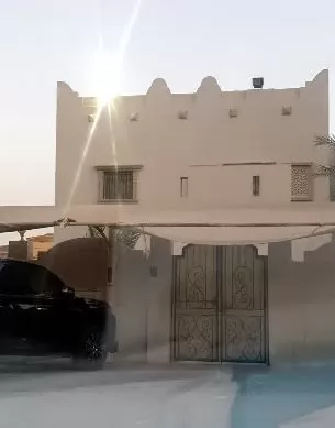 Residential Ready Property 6+maid Bedrooms U/F Standalone Villa  for rent in Doha #17038 - 1  image 