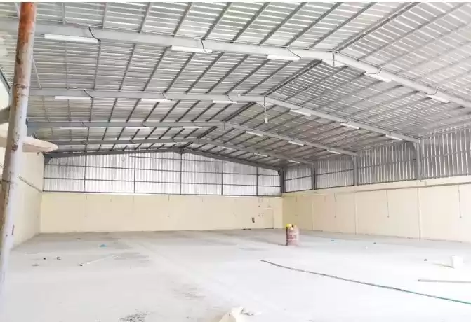 Commercial Ready Property U/F Warehouse  for rent in Al Sadd , Doha #17054 - 1  image 