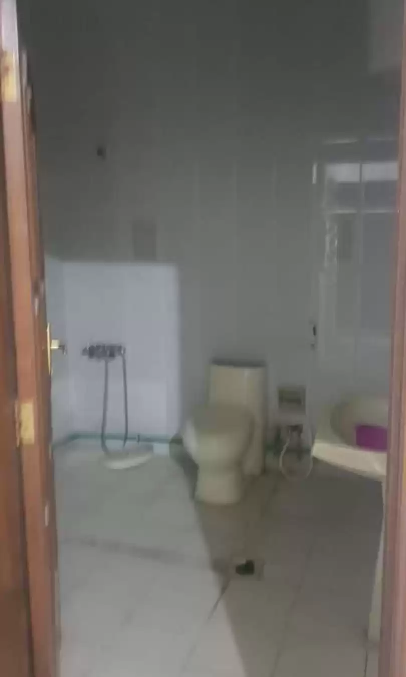 Residential Ready Property 1 Bedroom U/F Apartment  for rent in Al Sadd , Doha #17083 - 1  image 