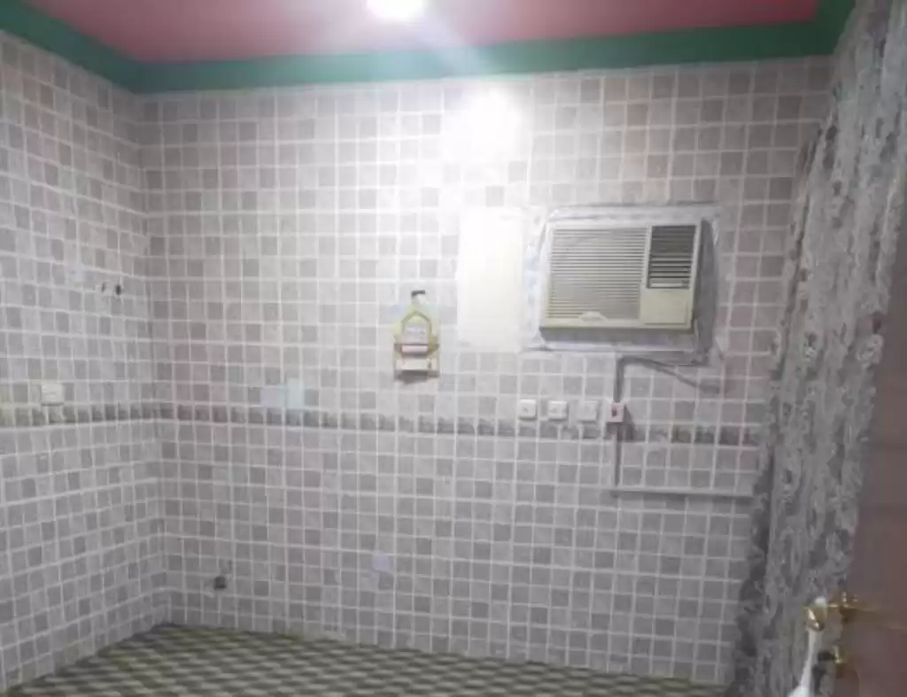 Жилой Готовая недвижимость 1 спальня Н/Ф Квартира  в аренду в Аль-Садд , Доха #17106 - 1  image 