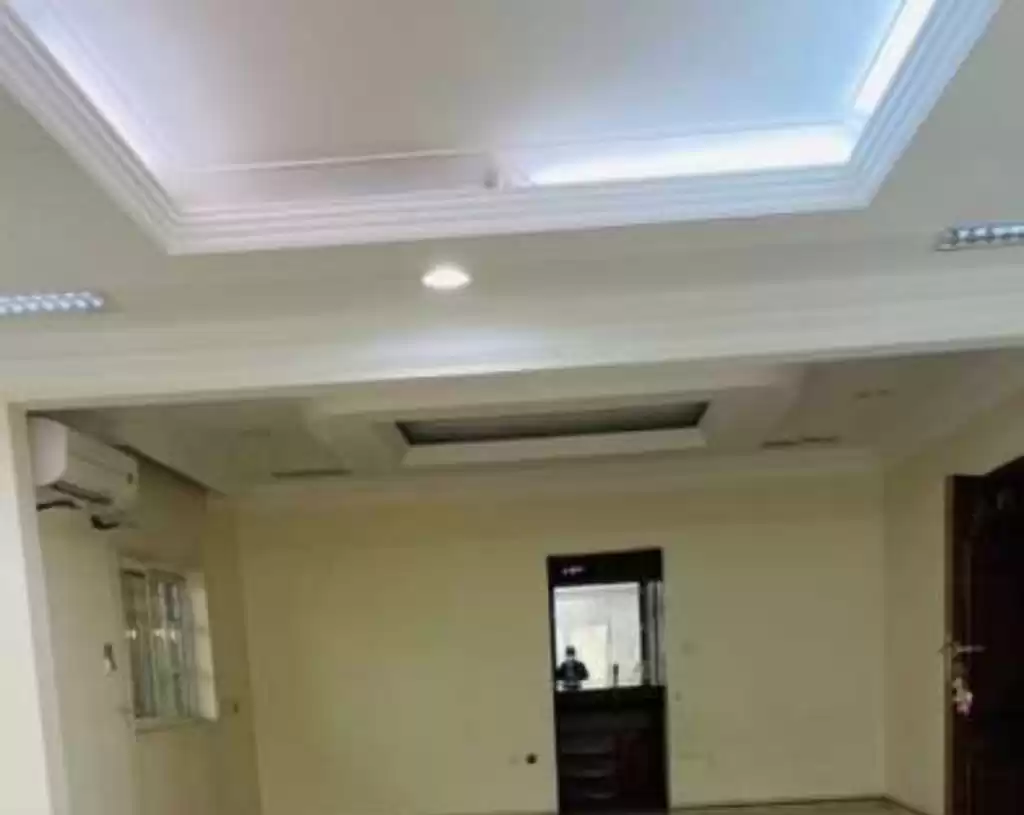 Résidentiel Propriété prête 6 chambres U / f Villa autonome  a louer au Al-Sadd , Doha #17124 - 1  image 