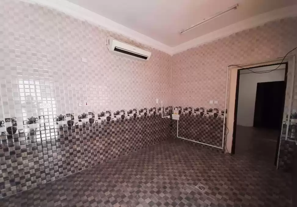 Residencial Listo Propiedad 3 dormitorios U / F Ático  alquiler en al-sad , Doha #17166 - 1  image 