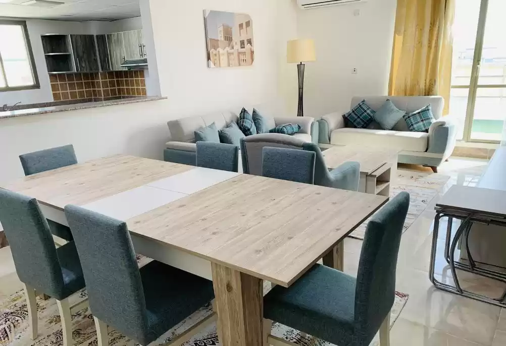 Residential Ready Property 3 Bedrooms U/F Penthouse  for rent in Al Sadd , Doha #17170 - 1  image 