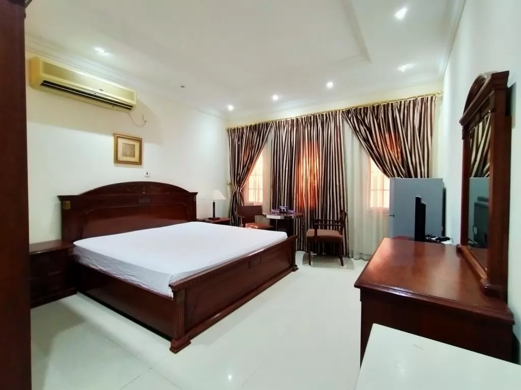 Residential Ready Property Studio F/F Apartment  for rent in Al Sadd , Doha #17178 - 1  image 