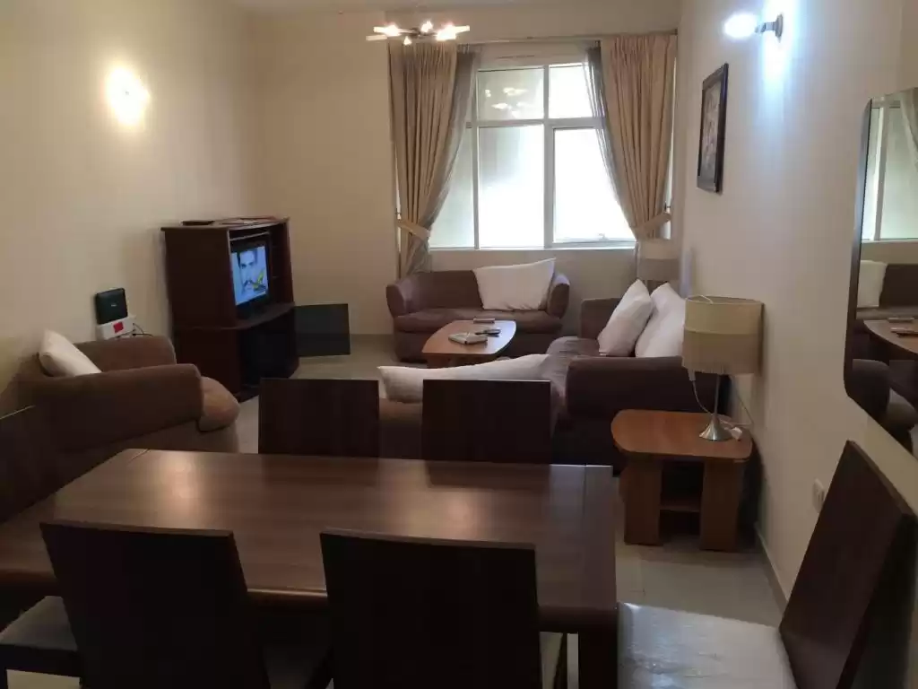 Wohn Klaar eigendom 1 Schlafzimmer F/F Wohnung  zu vermieten in Al Sadd , Doha #17215 - 1  image 