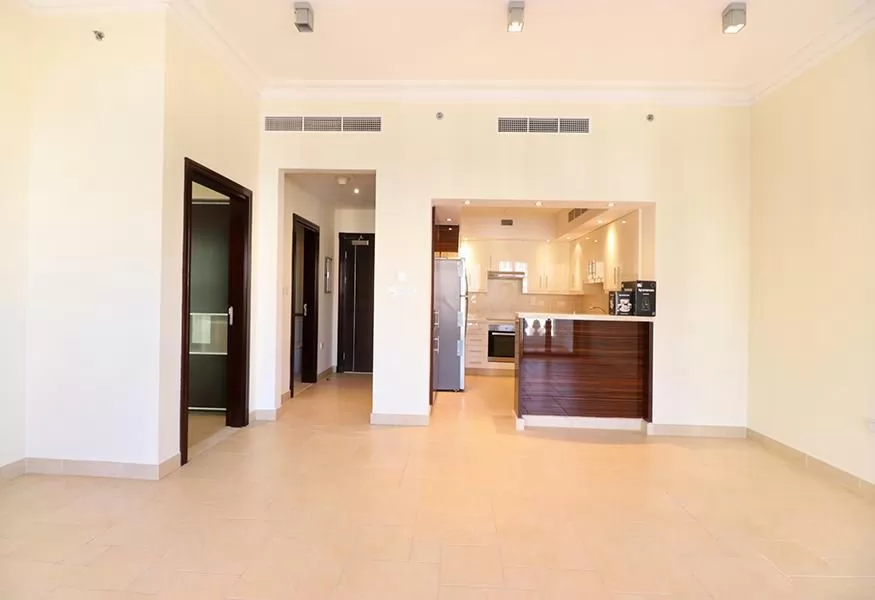 Residential Property 1 Bedroom S/F Apartment  for rent in The-Pearl-Qatar , Doha-Qatar #17230 - 1  image 