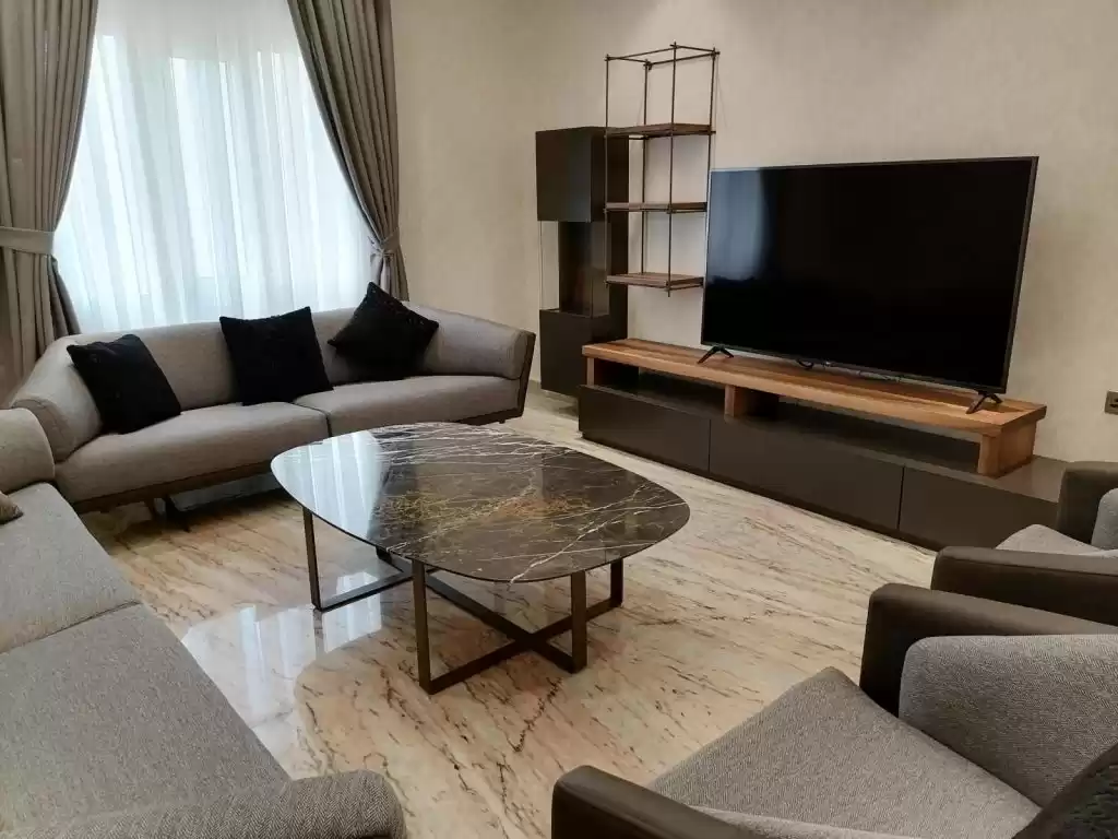 Residencial Listo Propiedad 4 habitaciones F / F Villa en Compound  alquiler en al-sad , Doha #17242 - 1  image 