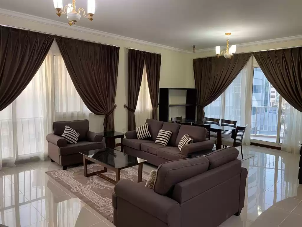 yerleşim Hazır Mülk 2 yatak odası F/F Apartman  kiralık içinde Al Sadd , Doha #17262 - 1  image 