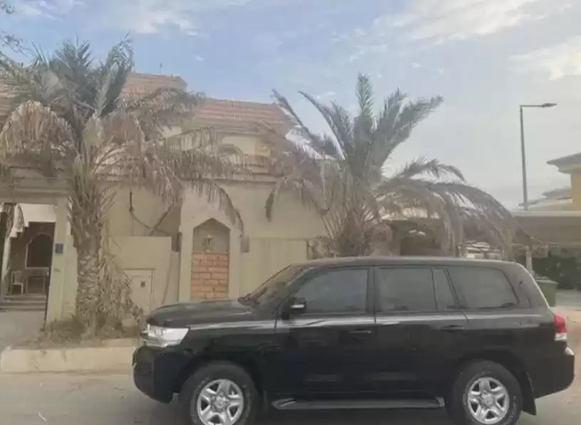 Жилой Готовая недвижимость 6 спален Н/Ф Отдельная вилла  продается в Аль-Садд , Доха #17280 - 1  image 