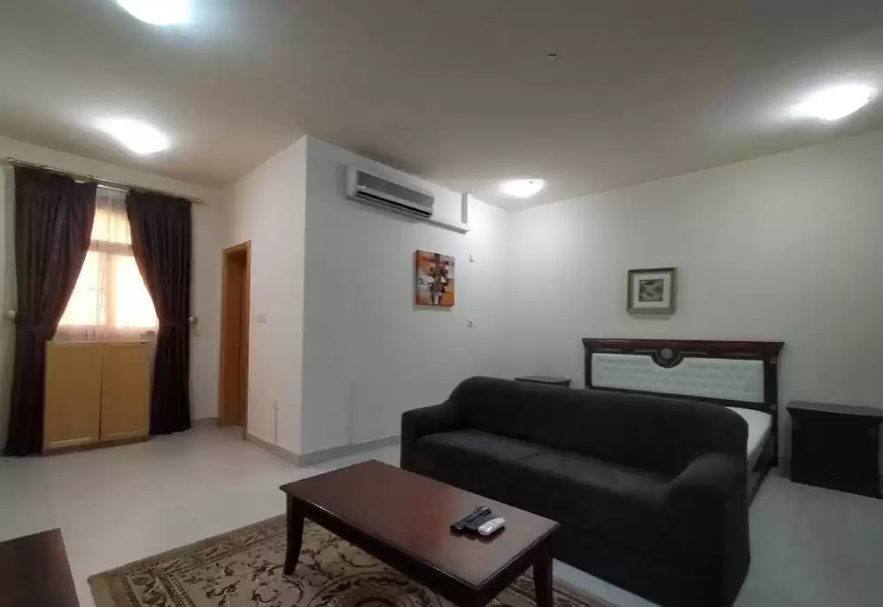 Résidentiel Propriété prête 1 chambre F / F Penthouse  a louer au Al-Sadd , Doha #17287 - 1  image 