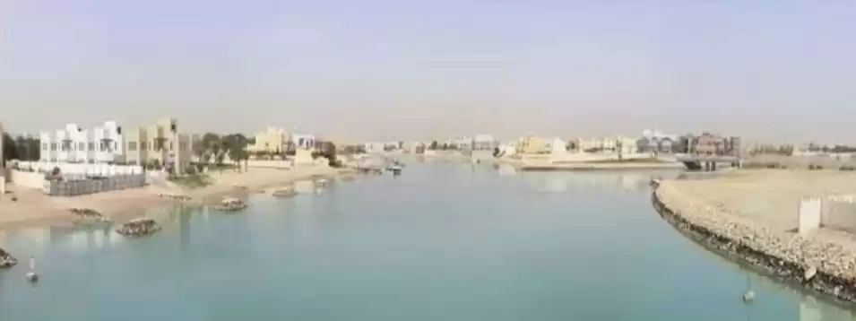 Kara Hazır Mülk Ticari Arazi  satılık içinde Doha #17340 - 1  image 